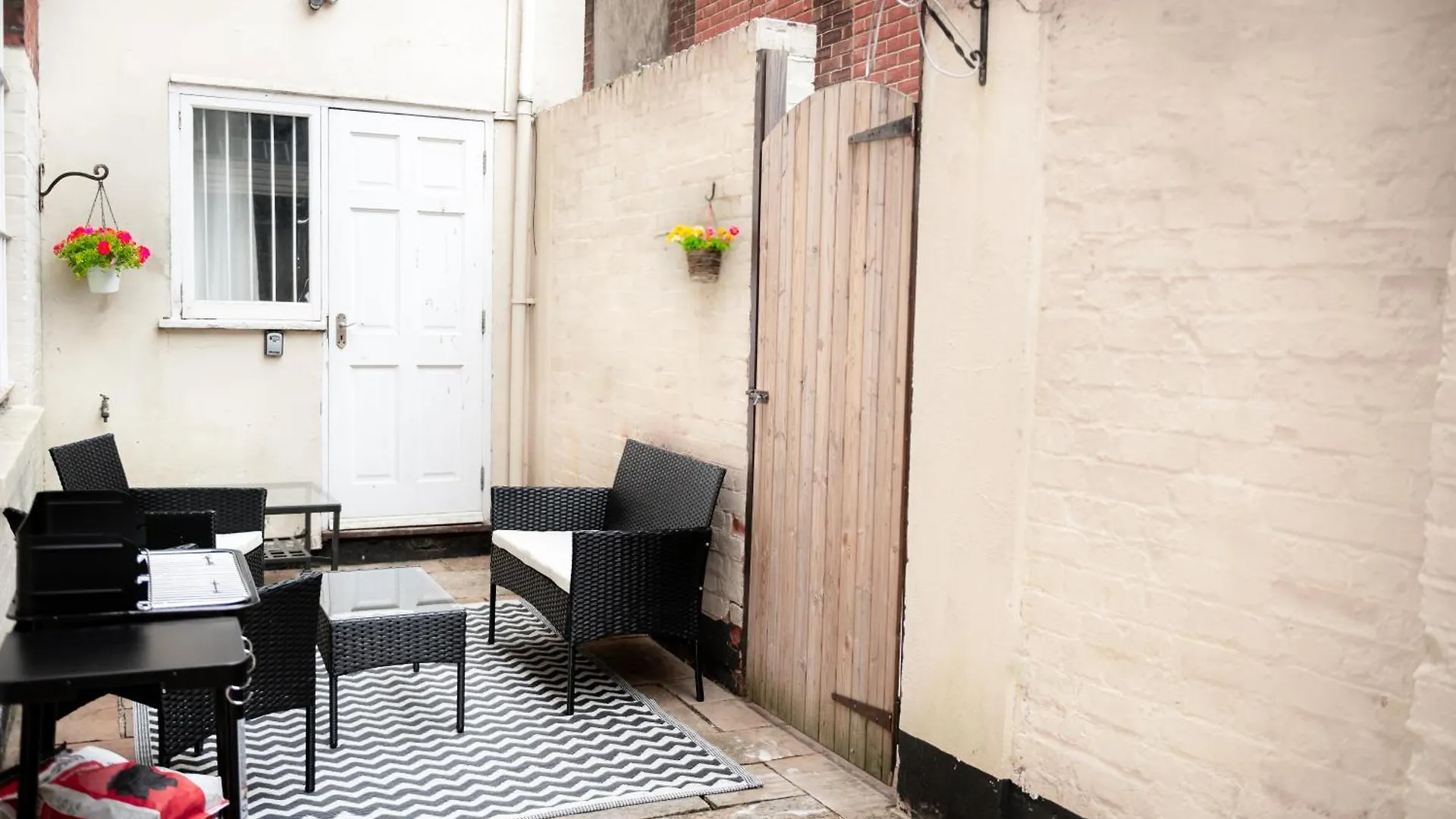 Georgian Town House, Rooftop Terrace, Hot Tub Southampton